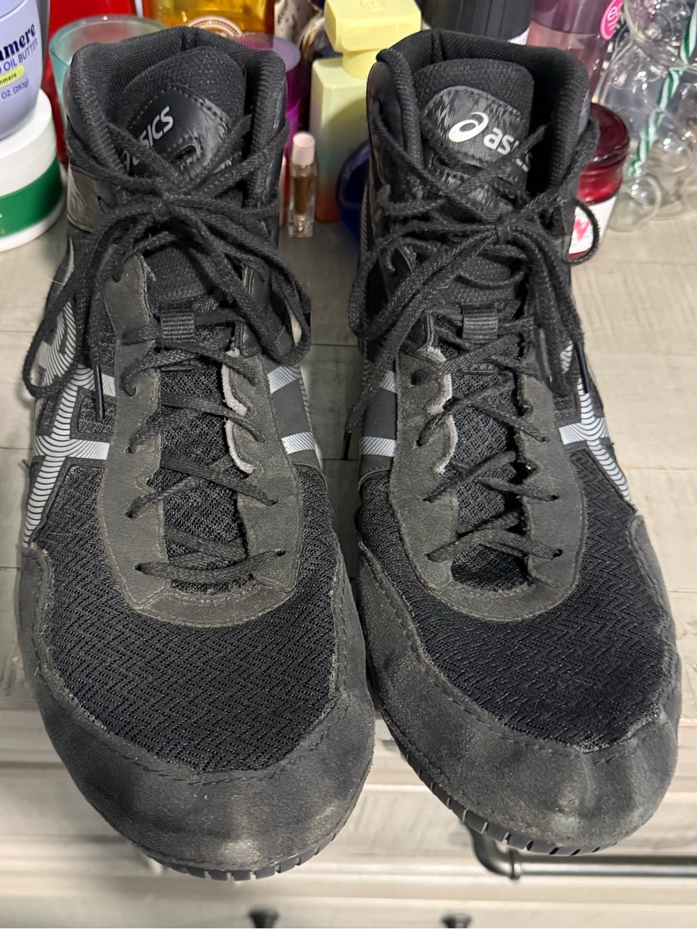 ASICS Black and Gray Men's Wrestling Athletic Shoes Size 13.